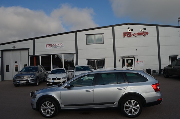 Skoda Octavia Scout 11 of 28