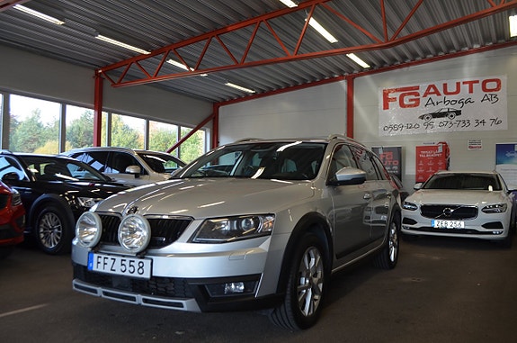 Skoda Octavia Scout 3 of 28