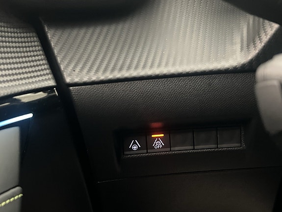 Peugeot e-208 14 of 30