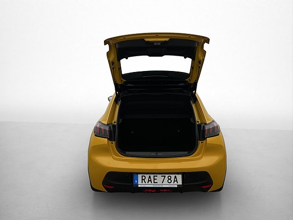 Peugeot e-208 26 of 30