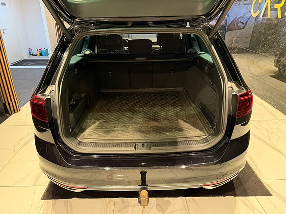 Volkswagen Passat 5 of 29