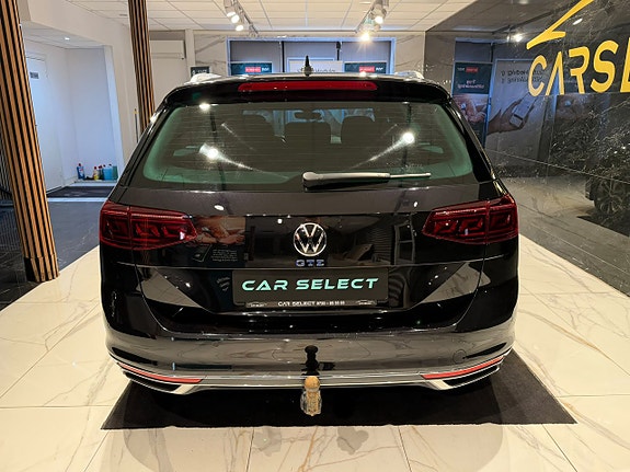 Volkswagen Passat 4 of 29