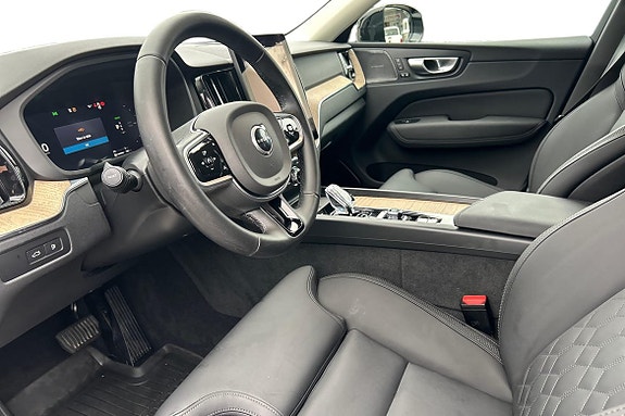 Volvo XC60 14 of 21