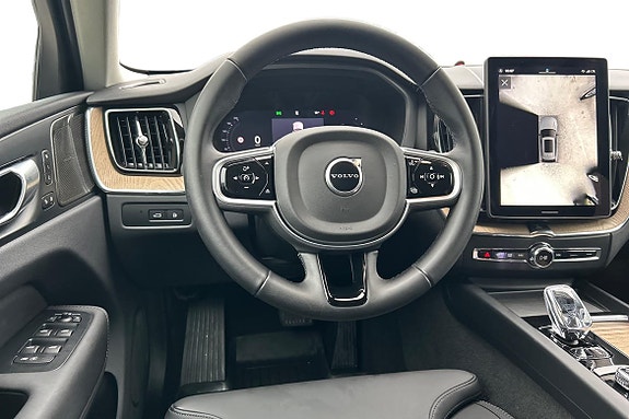 Volvo XC60 11 of 21