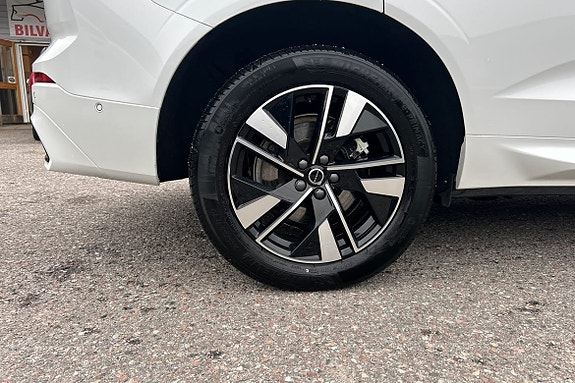 Volvo XC60 17 of 21