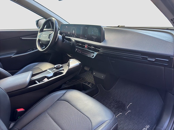 Kia EV6 12 of 21