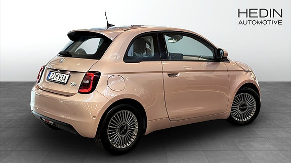 Fiat 500e 2 of 9