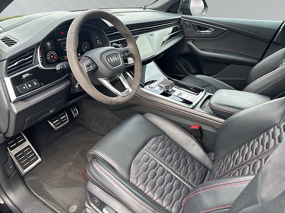 Audi RS Q8 10 of 29
