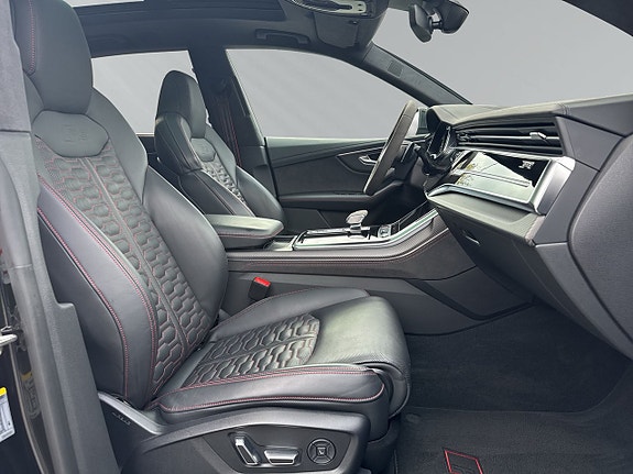Audi RS Q8 13 of 29