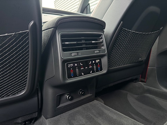 Audi RS Q8 22 of 29