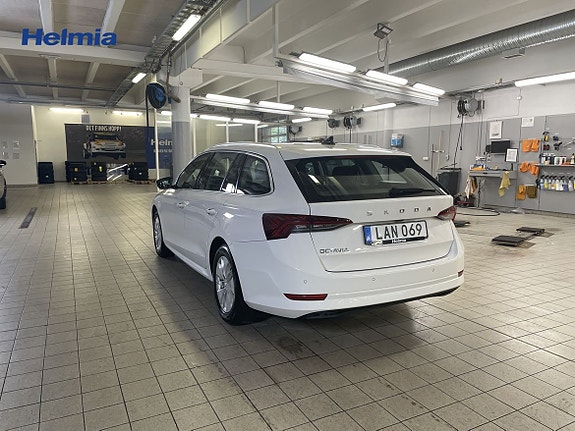 Skoda Octavia 2 of 13