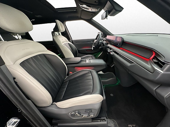 Kia EV9 13 of 30