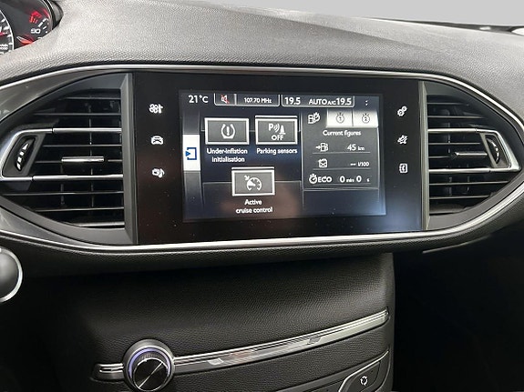 Peugeot 308 SW 12 of 15