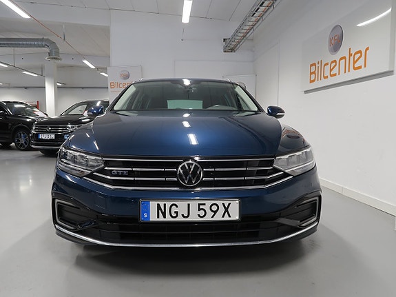 Volkswagen Passat 11 of 30