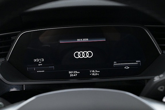 Audi e-tron 10 of 27