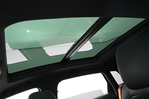 Audi e-tron 18 of 27