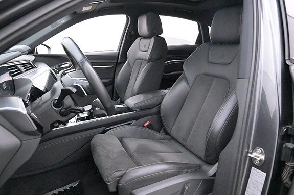 Audi e-tron Sportback 10 of 27