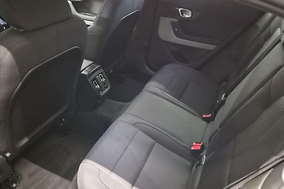 Polestar 2 18 of 23