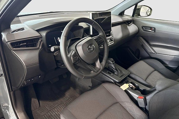 Toyota Corolla Cross 7 of 11