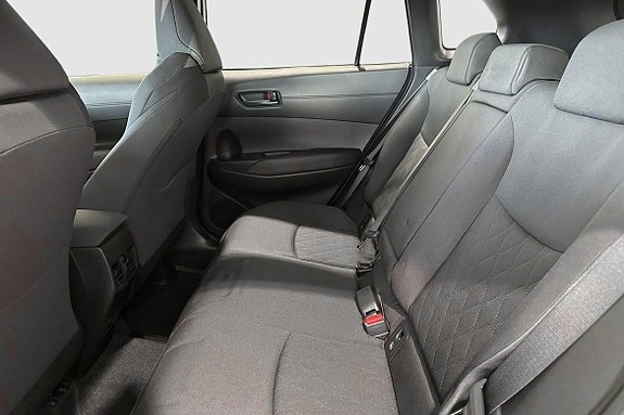 Toyota Corolla Cross 8 of 11