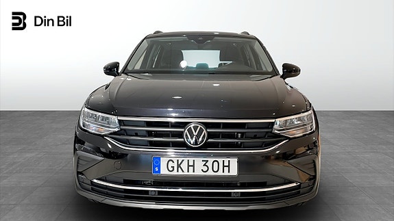 Volkswagen Tiguan 4 of 13