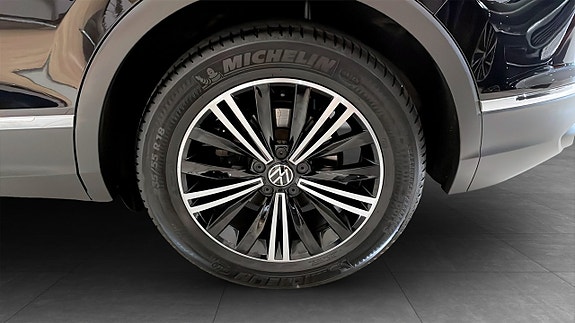 Volkswagen Tiguan 6 of 13