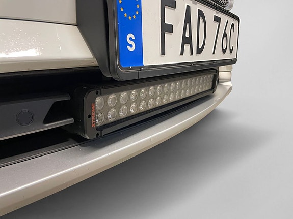 Volvo V90 Cross Country 12 of 16