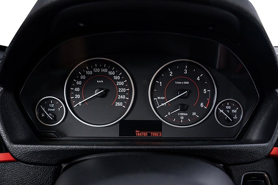 BMW 318d 13 of 21