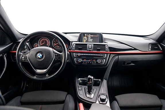 BMW 318d 18 of 21