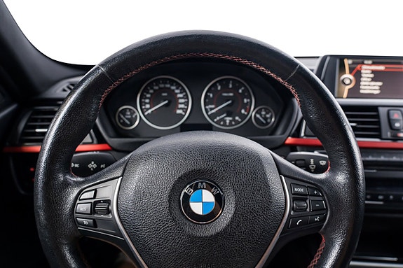 BMW 318d 12 of 21