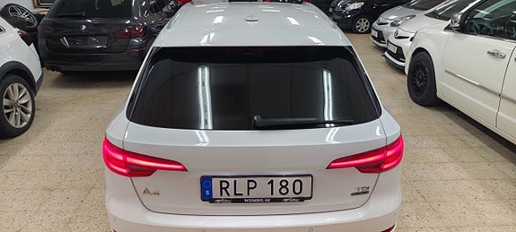 Audi A4 3 of 19
