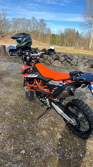KTM 690 enduro r 5 of 5