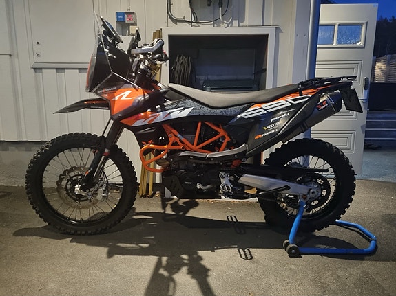 KTM 690 enduro r 3 of 5