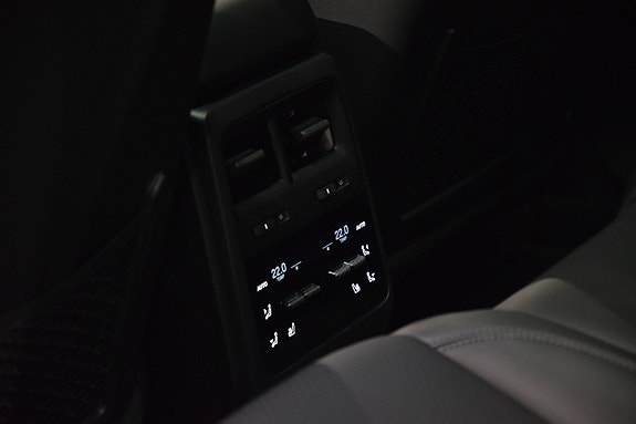 Porsche Macan GTS 14 of 26