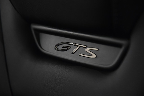 Porsche Macan GTS 10 of 26