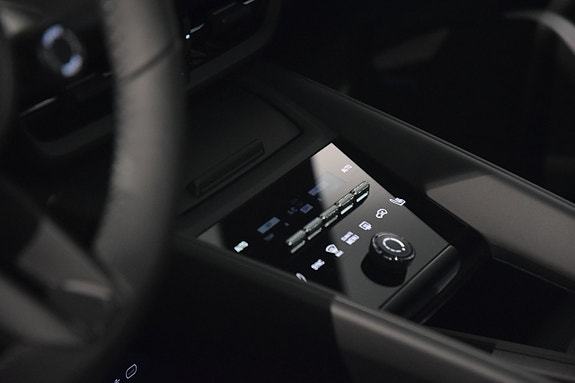 Porsche Macan GTS 9 of 26