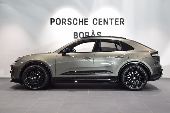 Porsche Macan GTS 12 of 26