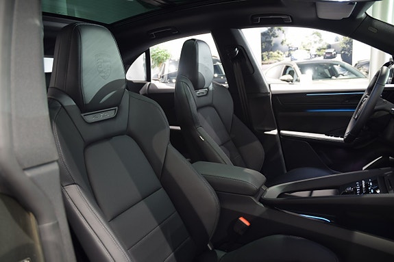 Porsche Macan GTS 22 of 26