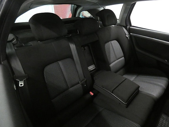 Peugeot 407 12 of 13