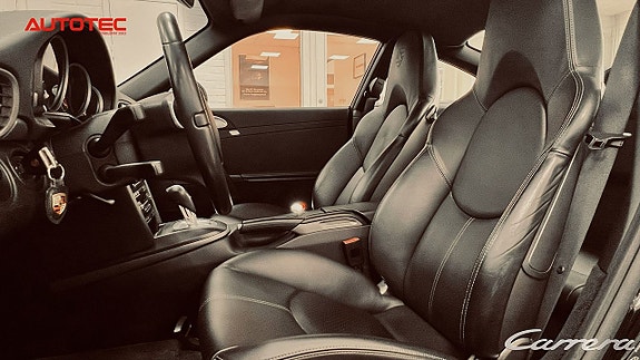 Porsche 911 16 of 21