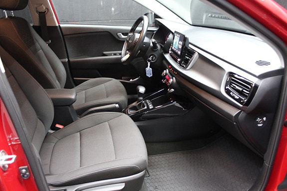 Kia Rio 11 of 17