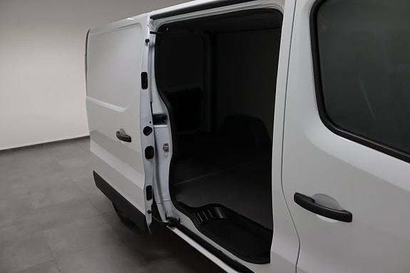 Nissan Primastar 9 of 21