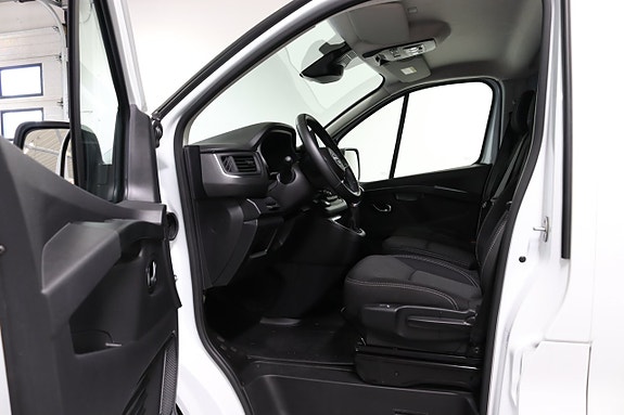 Nissan Primastar 8 of 21