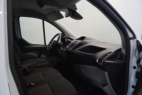 Ford Transit Custom 9 of 20