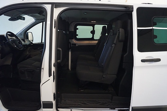 Ford Transit Custom 8 of 20