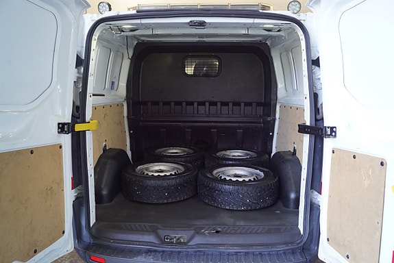 Ford Transit Custom 11 of 20