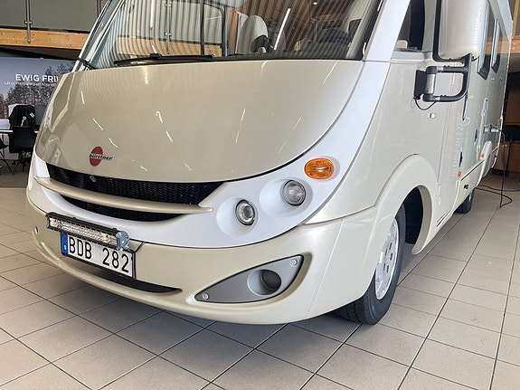 Bürstner AVIANO I 684 P (AC+Solcell+4 000 kg+TRUMA) 2 of 22