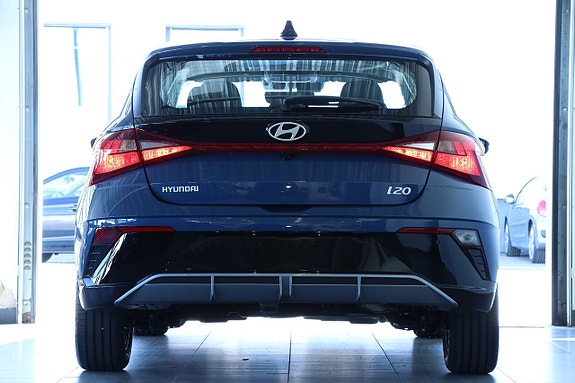 Hyundai i20 5 of 16