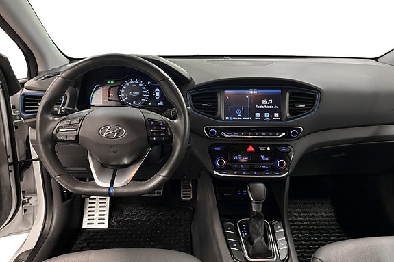 Hyundai IONIQ 6 of 17