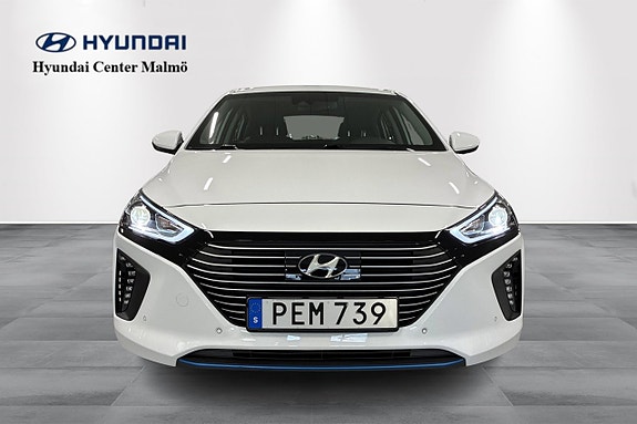 Hyundai IONIQ 4 of 17